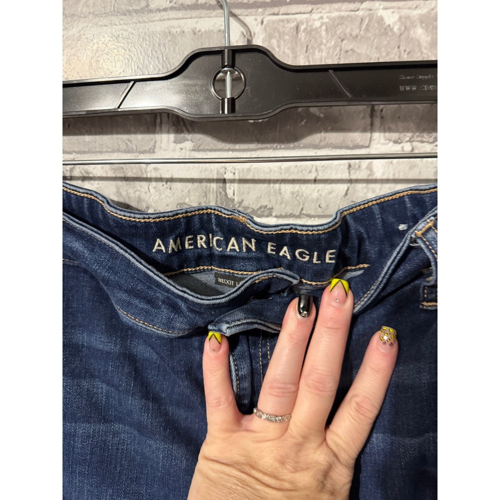 American Eagle Ne(x)t Level Stretch Skinny Jeans Dark Wash Frayed Shark Bite Hem - Picture 3 of 5